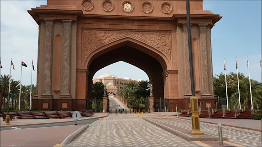 Emirates Palace Mandarin Oriental thumb 4